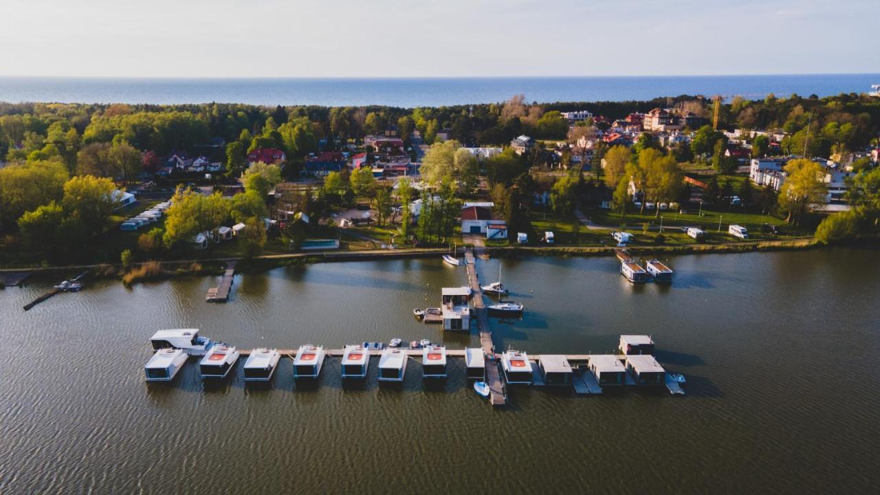 Ht Houseboats - Domki Na Wodzie - Sauna, Motorowka, Rowerki Wodne Mielno Exterior foto
