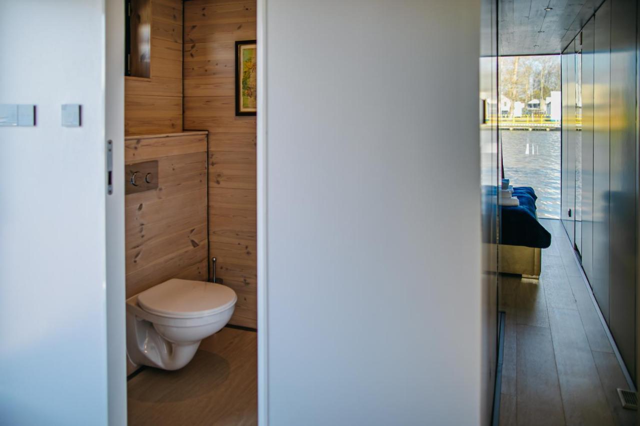 Ht Houseboats - Domki Na Wodzie - Sauna, Motorowka, Rowerki Wodne Mielno Zimmer foto
