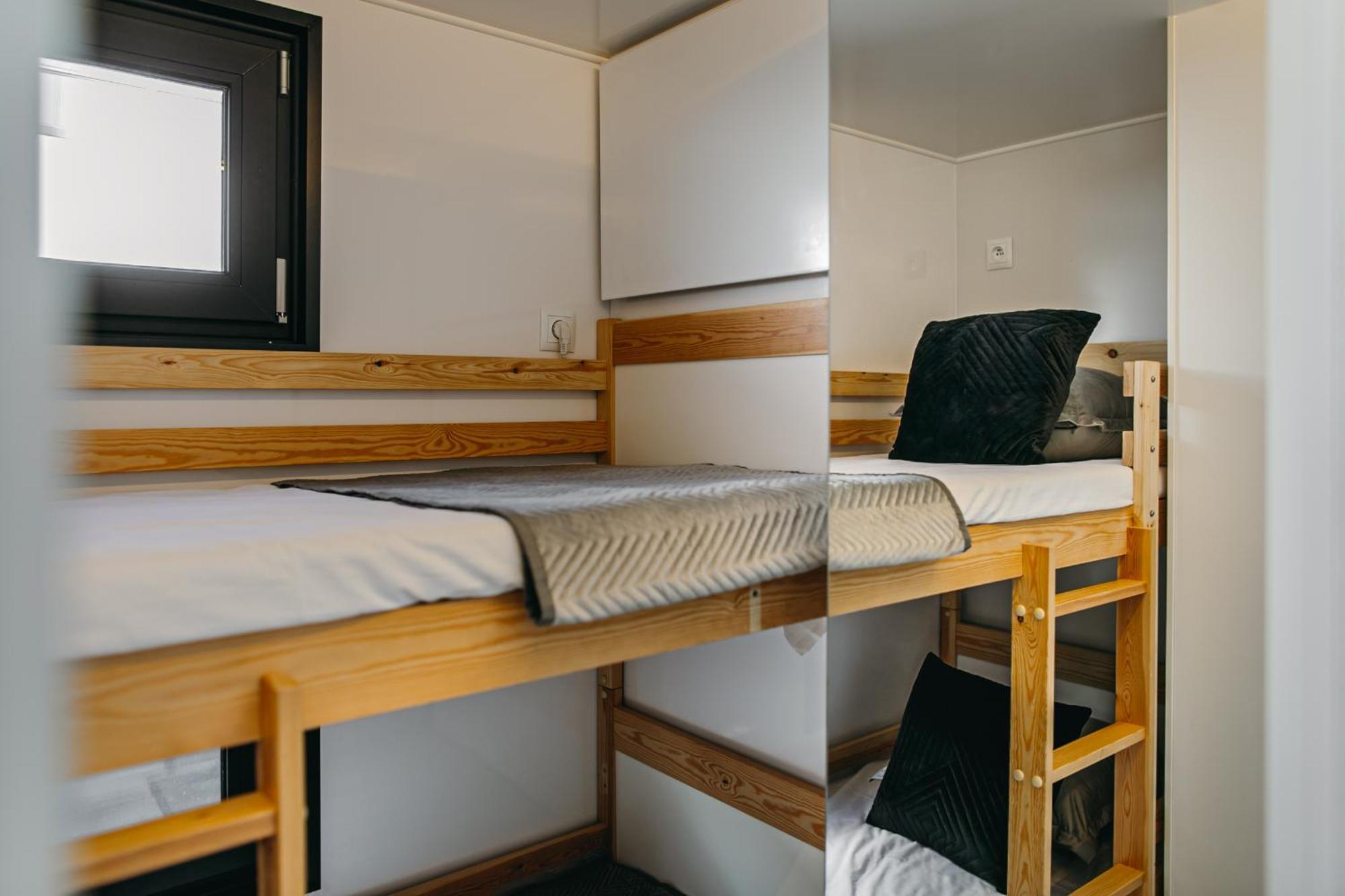 Ht Houseboats - Domki Na Wodzie - Sauna, Motorowka, Rowerki Wodne Mielno Zimmer foto